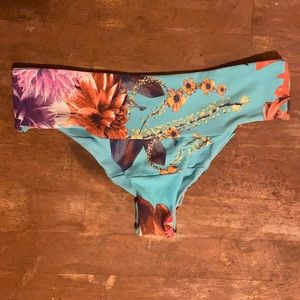 San Lorenzo scrunch bottom bikini
